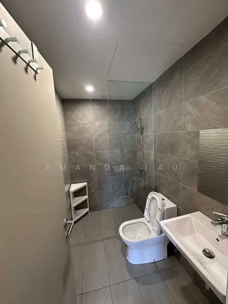 Kondominium untuk Disewa di Quinn Residence - Amanda Lau - Bathroom - PropertyGuru.com.my