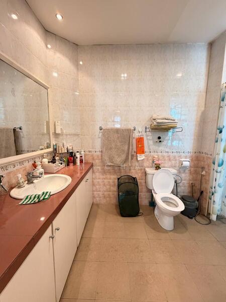 Semi-Detached House for Sale in Johor Bahru (Johor) - LM Chan - Bathroom - PropertyGuru.com.my