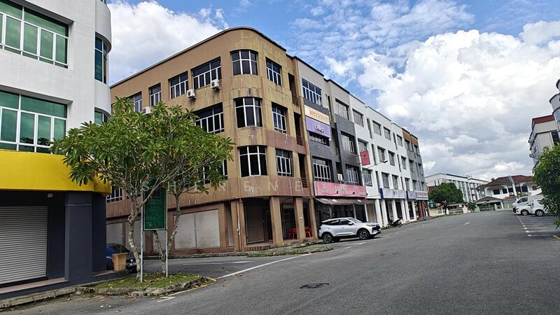 Shop for Sale in Kuching (Sarawak) - Sherene Kok - Exterior - PropertyGuru.com.my
