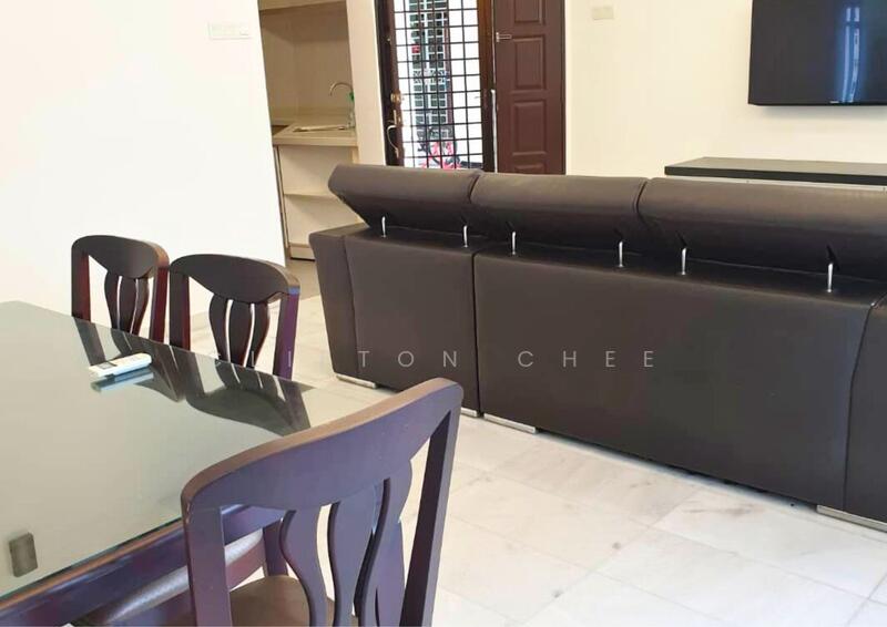 Condominium for Rent at Marina Tower (Ratu Mutiara) - Clifton Chee - Living Room - PropertyGuru.com.my