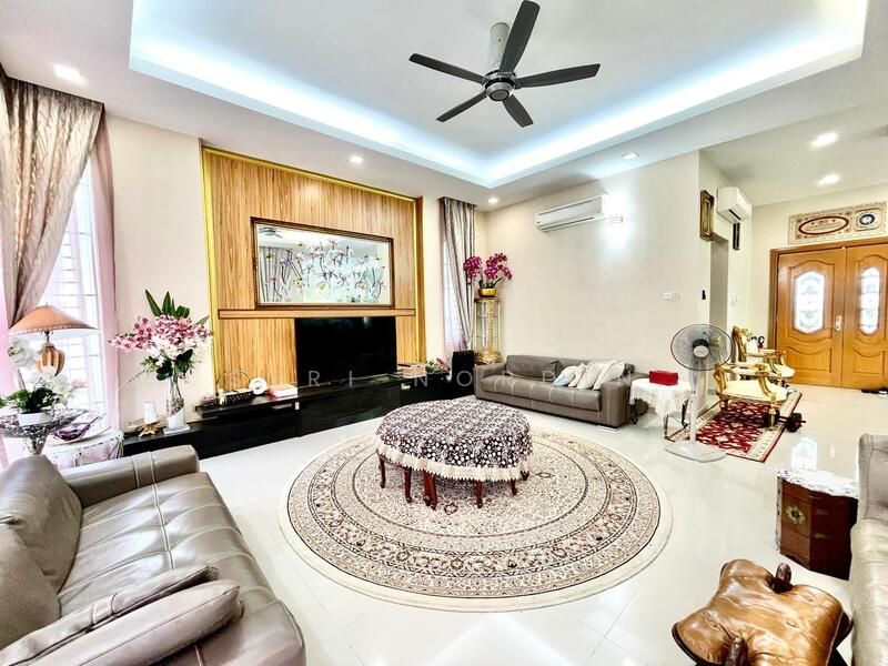 Bungalow for Sale in Ukay Bistari (Ulu Kelang) - Seri Nordin - Living Room - PropertyGuru.com.my