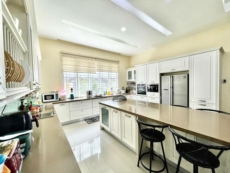 Bungalow for Sale in Ukay Bistari (Ulu Kelang) - Seri Nordin - Kitchen - PropertyGuru.com.my