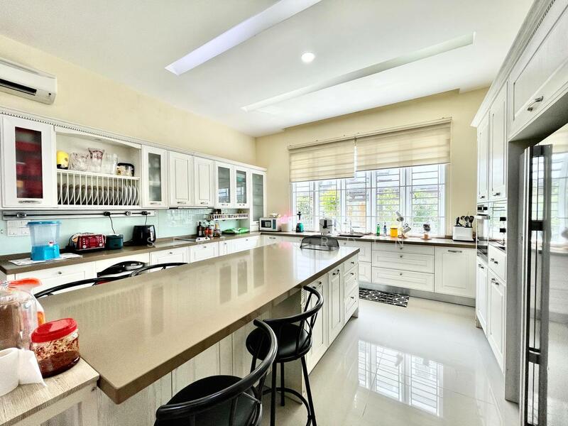 Bungalow for Sale in Ukay Bistari (Ulu Kelang) - Seri Nordin - Kitchen - PropertyGuru.com.my