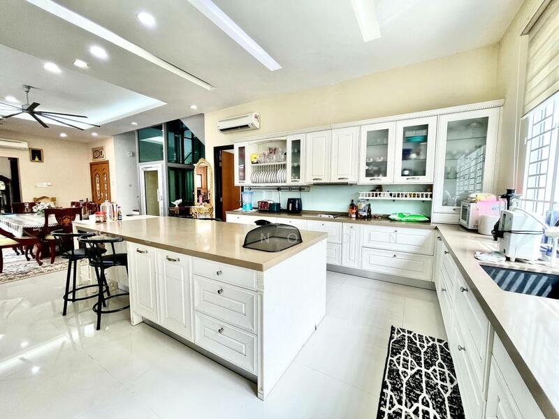 Bungalow for Sale in Ukay Bistari (Ulu Kelang) - Seri Nordin - Kitchen - PropertyGuru.com.my