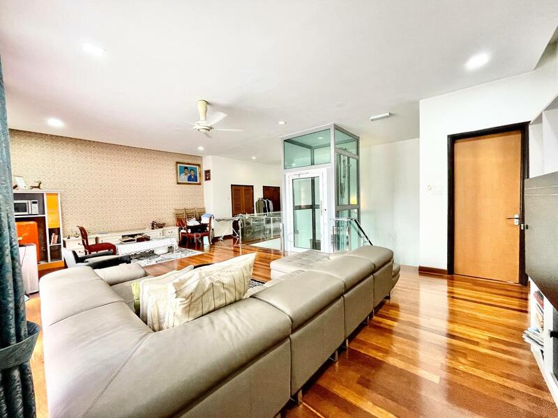 Bungalow for Sale in Ukay Bistari (Ulu Kelang) - Seri Nordin - Living Room - PropertyGuru.com.my