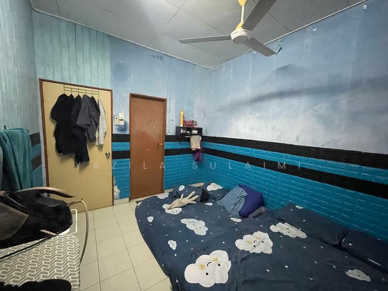 1-storey Terraced House for Sale in Seksyen 32, Bukit Naga (Shah Alam) - Yazila Sulaimi - Bedroom - PropertyGuru.com.my