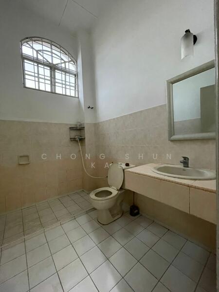 Terraced House for Sale in Bandar Bukit Puchong (Puchong) - Chong Shun Kae - Bathroom - PropertyGuru.com.my