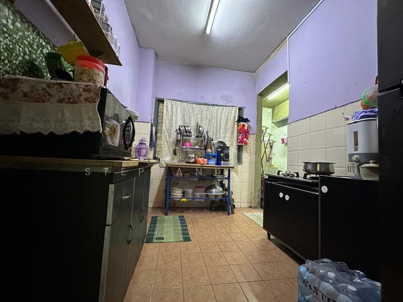 Apartment for Sale at Desa Idaman 2 Shop Apartment - Stephanie Yap - Kitchen - PropertyGuru.com.my