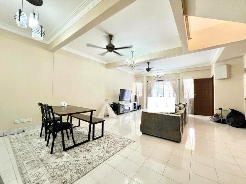 Taman Kajang Perdana untuk Untuk Dijual - RM 497,000, Mac 2026 - Living Room - PropertyGuru.com.my