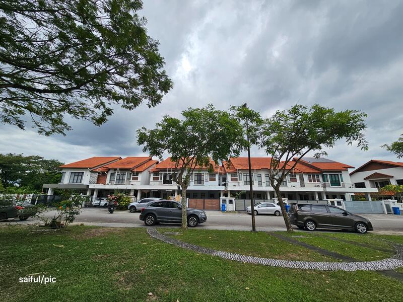 2-storey Terraced House for Sale in Shah Alam (Selangor) - SAIFUL HELMI - Exterior - PropertyGuru.com.my