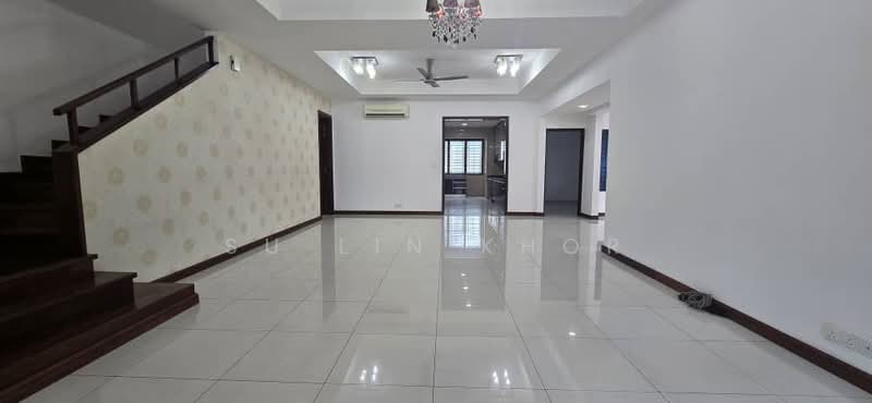 2-storey Terraced House for Sale in Bandar Kinrara Seksyen 8 (Bandar Kinrara) - Su Lin Khor - Living Room - PropertyGuru.com.my