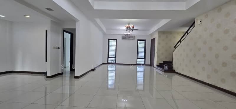 2-storey Terraced House for Sale in Bandar Kinrara Seksyen 8 (Bandar Kinrara) - Su Lin Khor - Living Room - PropertyGuru.com.my