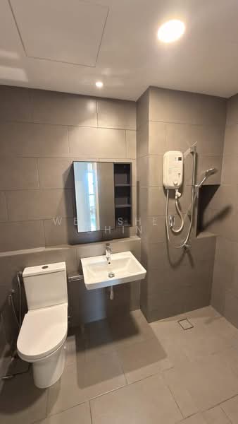 Servis Apartment untuk Disewa di Maya Ara Residences - Vincent Chin - Bathroom - PropertyGuru.com.my
