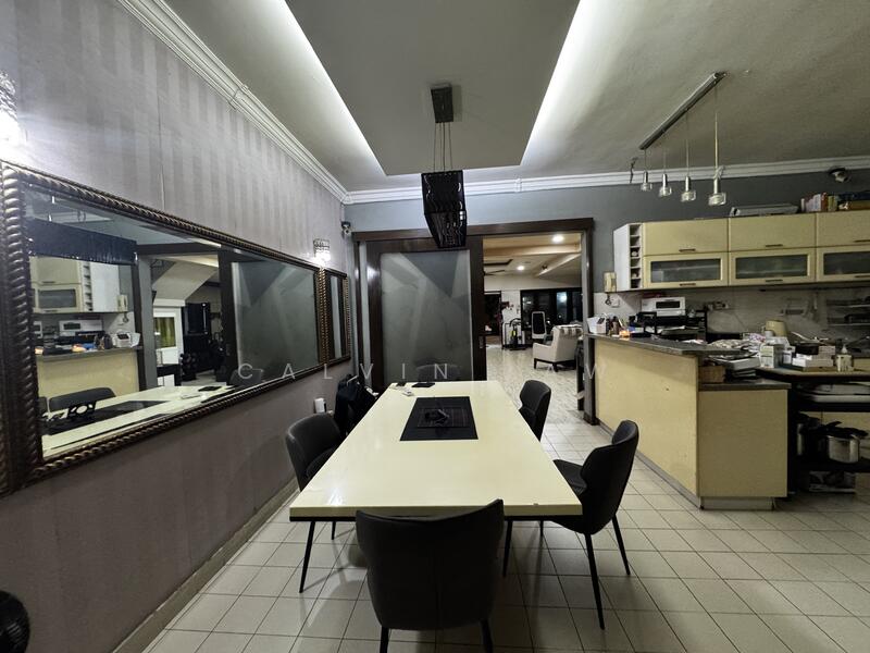Rumah Teres 2.5 Tingkat untuk Dijual di Bandar Utama 7 (Bandar Utama) - Calvin Law - Kitchen - PropertyGuru.com.my