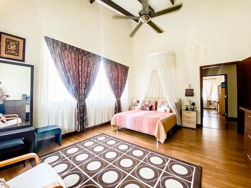 Rumah Banglo untuk Dijual di Bandar Seri Putra (Bangi) - Aziani Ahmad - Bedroom - PropertyGuru.com.my