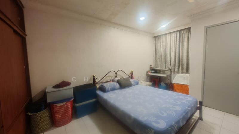 Bedroom (Downstairs) 