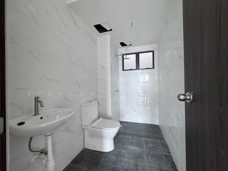 Kondominium untuk Dijual di Mulberi - Spencer Leong Tze Lok - Bathroom - PropertyGuru.com.my