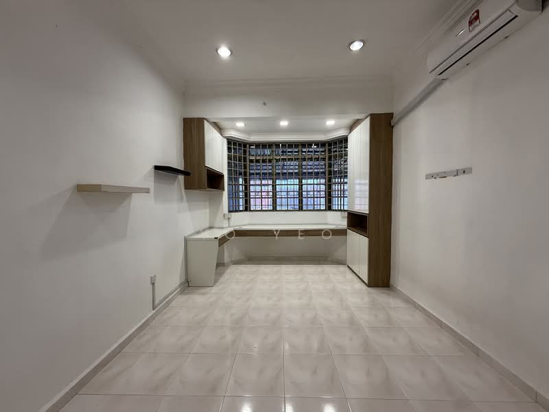 2-storey Terraced House for Rent in Taman Johor Jaya (Johor Bahru) - Yo Yeo - Study - PropertyGuru.com.my