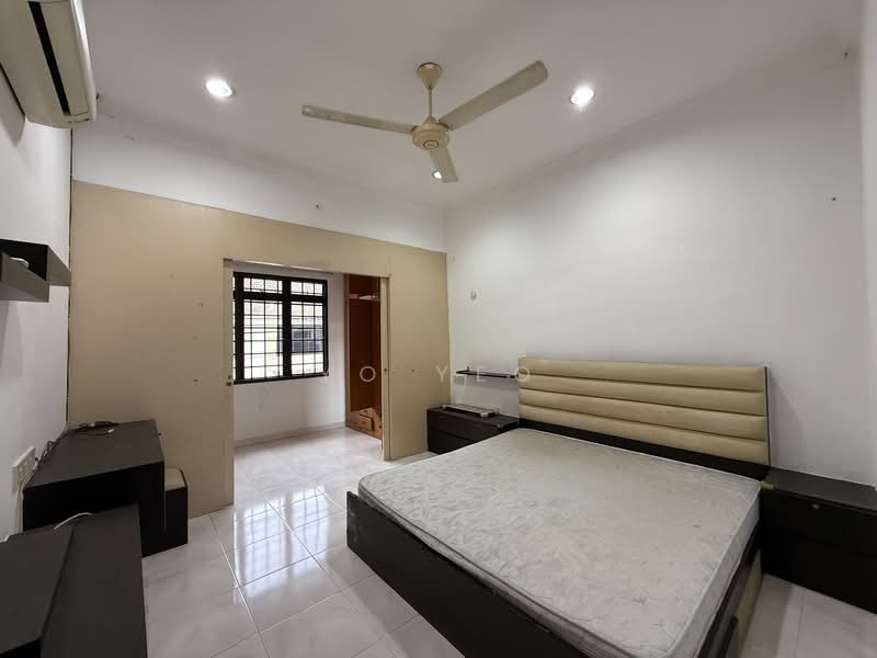 2-storey Terraced House for Rent in Taman Johor Jaya (Johor Bahru) - Yo Yeo - Bedroom - PropertyGuru.com.my