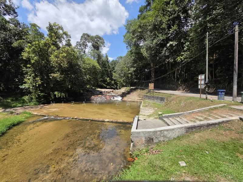 Agricultural Land for Sale in Batu Caves (Selangor) - Nizam Zakaria - Exterior - PropertyGuru.com.my