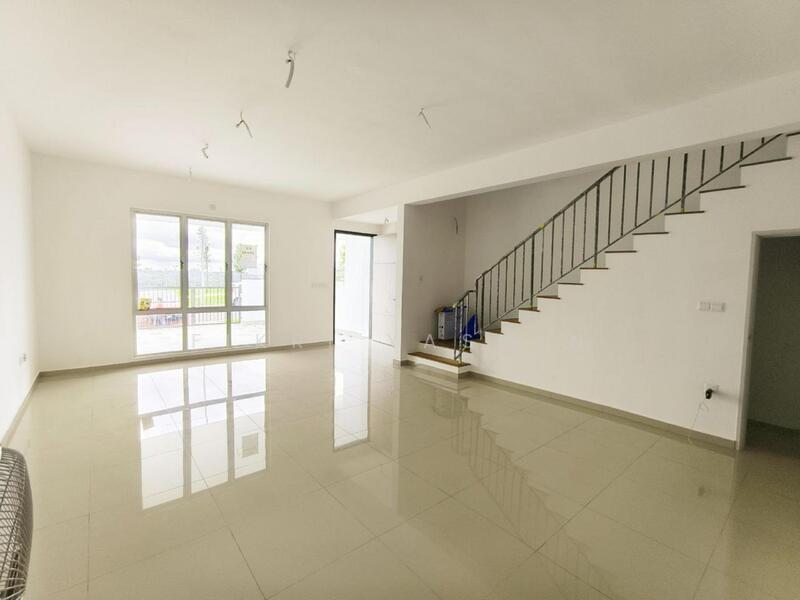 Alam Sari untuk Untuk Dijual - RM 695,000, Mac 2026 - Living Room - PropertyGuru.com.my