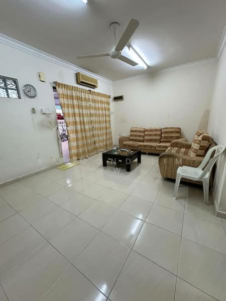 Rumah Teres 1 Tingkat untuk Dijual di Taman Kota Laksamana (Melaka City) - Raymond Lim PW - Living Room - PropertyGuru.com.my