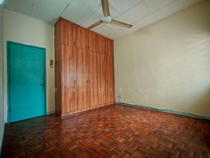 Terraced House for Sale in Bandar Kinrara Seksyen 5 (Bandar Kinrara) - Rina Dasuki - Bedroom - PropertyGuru.com.my