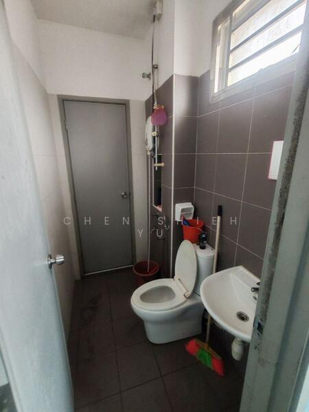 2-storey Terraced House for Sale in Nusa Bayu (Iskandar Puteri (Nusajaya)) - Chen Shieh Yu - Bathroom - PropertyGuru.com.my