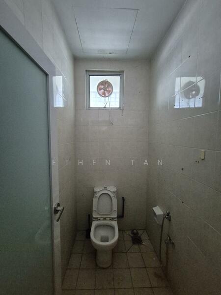 Shop / Office for Rent in Bayan Lepas (Penang) - Ethen Tan - Bathroom - PropertyGuru.com.my