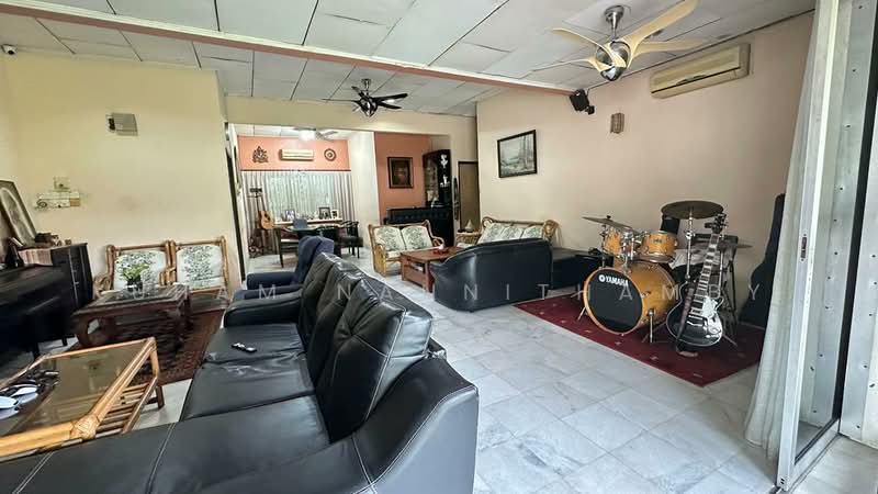 Rumah Banglo untuk Dijual di Petaling Jaya (Selangor) - Kuham Nannithamby - Living Room - PropertyGuru.com.my