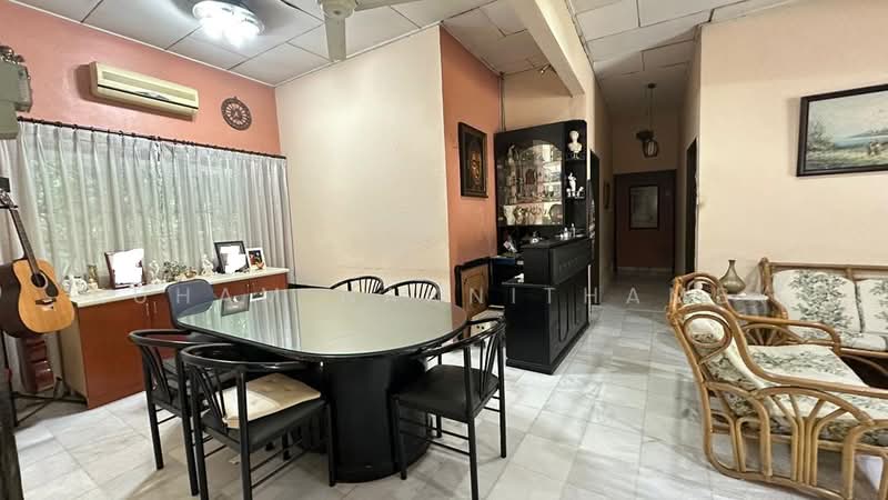 Rumah Banglo untuk Dijual di Petaling Jaya (Selangor) - Kuham Nannithamby - Dining Room - PropertyGuru.com.my