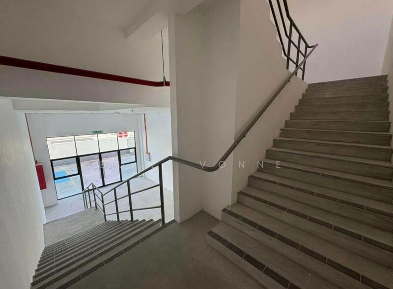 Factory for Rent in Ulu Tiram (Johor) - Bu Ee Vonne - Entrance - PropertyGuru.com.my