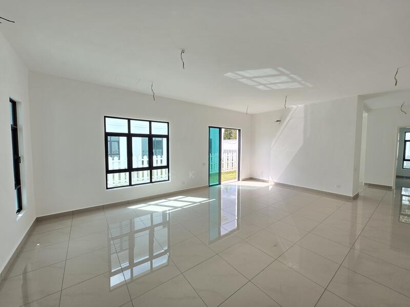 Semi-Detached House for Sale in Bandar Cassia (Batu Kawan) - Nick Lim - Living Room - PropertyGuru.com.my