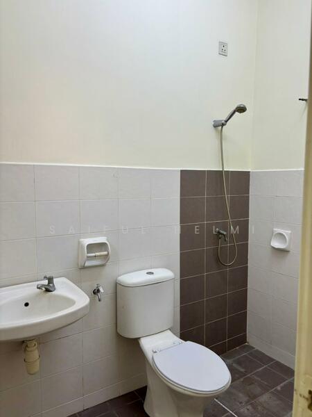 Rumah Teres 2 Tingkat untuk Dijual di Klang (Selangor) - SAIFUL HELMI - PropertyGuru.com.my