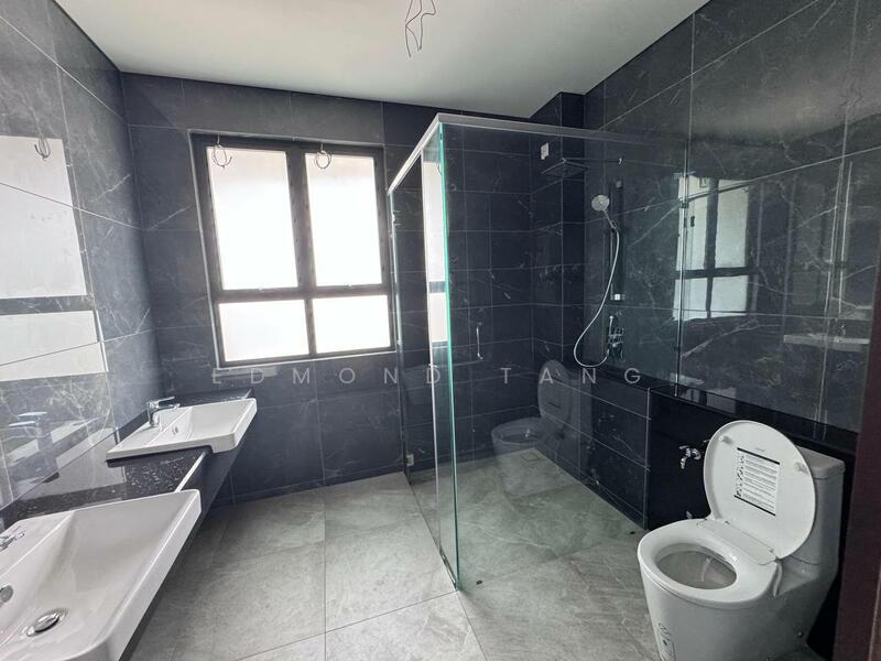 Semi-Detached House for Sale in Taman Impian Emas (Skudai) - Edmond Tang - Bathroom - PropertyGuru.com.my
