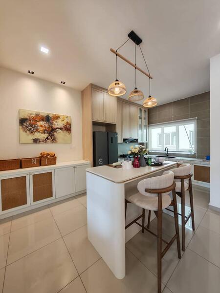 MENGLEMBU BESTARI untuk Untuk Dijual - RM 388,000, Mac 2026 - Kitchen - PropertyGuru.com.my