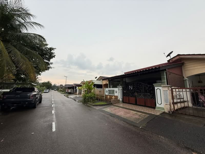 1-storey Terraced House for Sale in Taman Nusa Damai (Pasir Gudang) - Iden Tan - Exterior - PropertyGuru.com.my