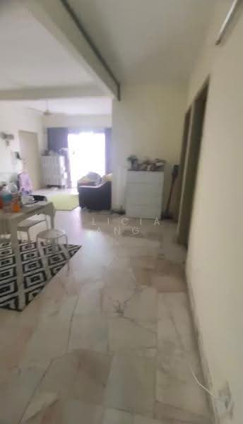 Pangsapuri untuk Dijual di Subang Perdana Goodyear Court 3 - Alicia Ang - Living Room - PropertyGuru.com.my