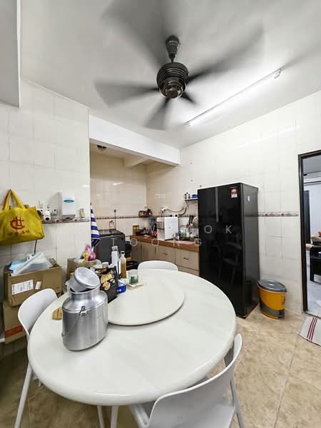 Terraced House for Sale in Puchong (Selangor) - Chow Kok Toong - Kitchen - PropertyGuru.com.my