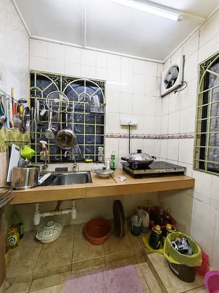 Terraced House for Sale in Puchong (Selangor) - Chow Kok Toong - Kitchen - PropertyGuru.com.my