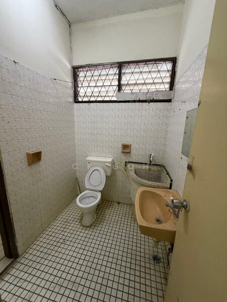 Terraced House for Rent in Gelugor (Penang) - CK Goh - Bathroom - PropertyGuru.com.my