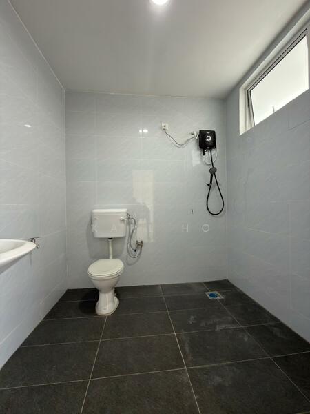 2-storey Terraced House for Sale in Johor Bahru (Johor) - Karl Ho - Bathroom - PropertyGuru.com.my