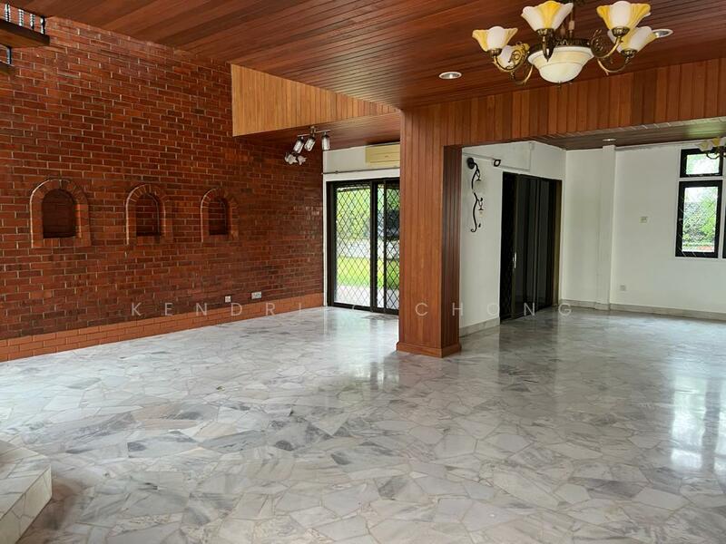 Rumah Banglo untuk Dijual di Taman Hillview (Ulu Kelang) - Kendriic Chong - Living Room - PropertyGuru.com.my