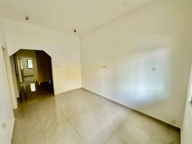1-storey Terraced House for Sale in Kampung Ketoyong Baru (Tanjung Malim) - AIMAN ZUHDI - Kitchen Area - PropertyGuru.com.my