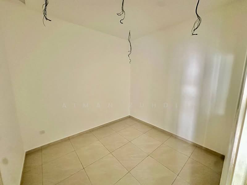 1-storey Terraced House for Sale in Kampung Ketoyong Baru (Tanjung Malim) - AIMAN ZUHDI - Bedroom - PropertyGuru.com.my