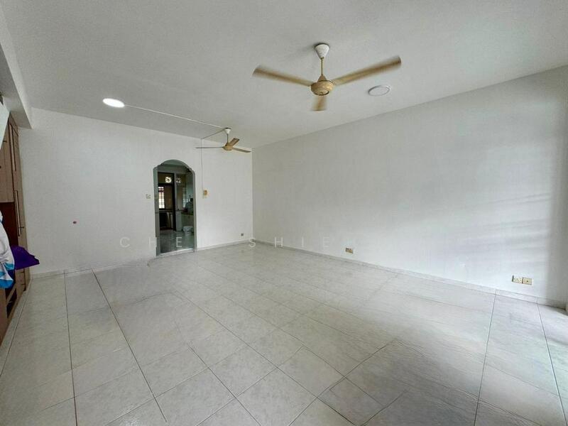 Untuk Disewa - Bukit Indah