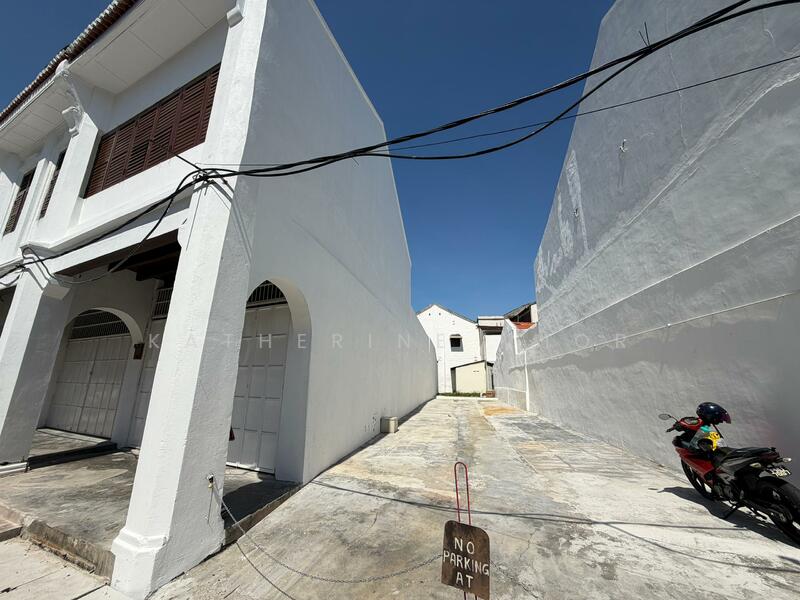 For Rent - 2sty heritage shophouse lebuh pantai georgetown off victoria melayu street
