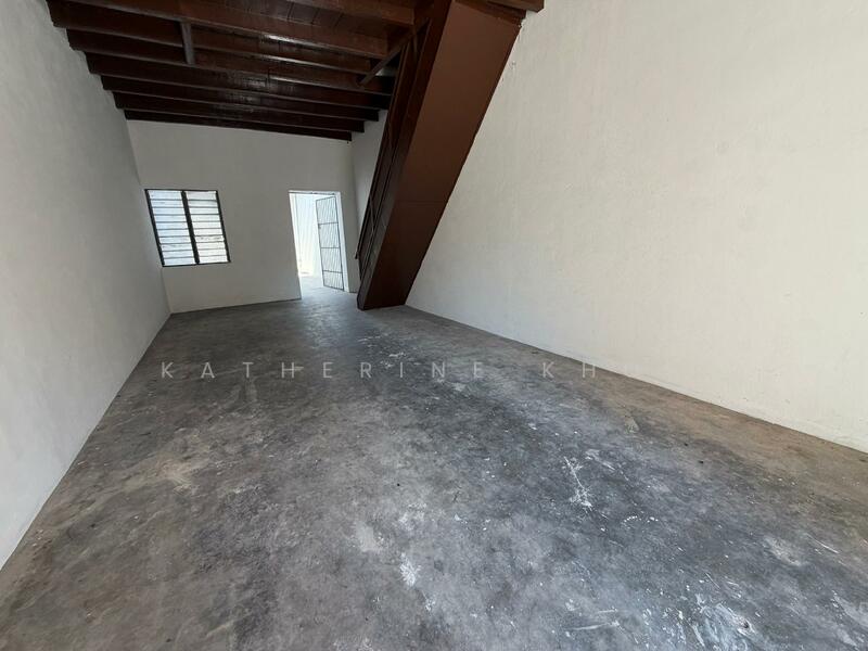 For Rent - 2sty heritage shophouse lebuh pantai georgetown off victoria melayu street