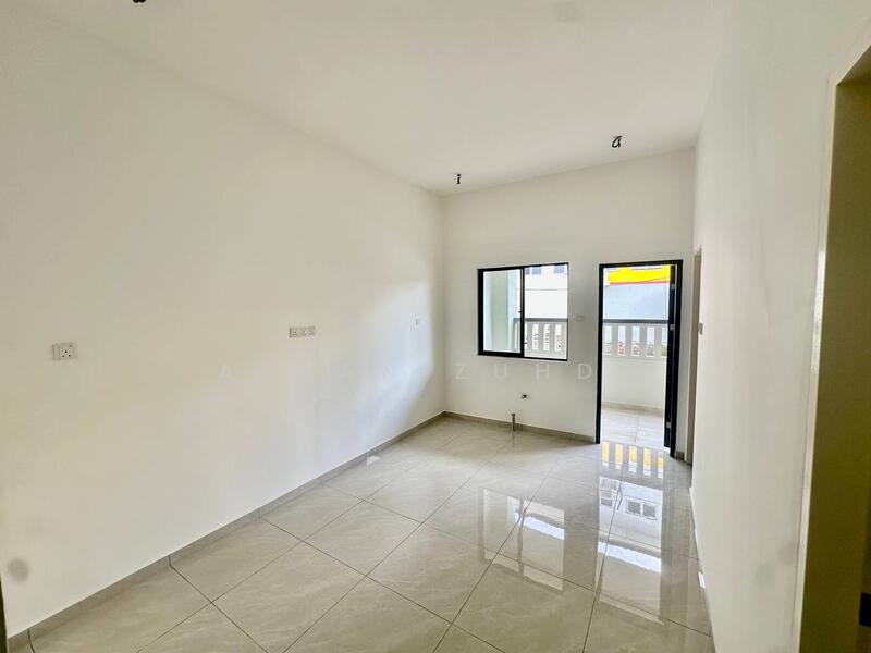 Kampung Ketoyong Baru untuk Untuk Dijual - RM 400,000, Mac 2026 - Interior - PropertyGuru.com.my