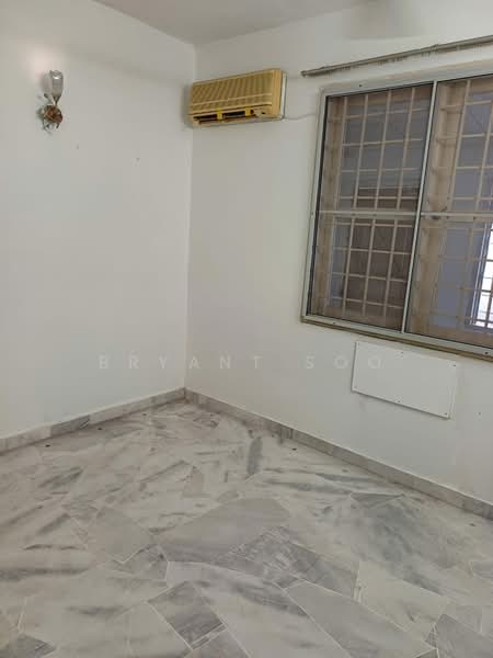 1.5-storey Terraced House for Sale in Bandar Kinrara (Selangor) - Bryant Soo - Interior - PropertyGuru.com.my